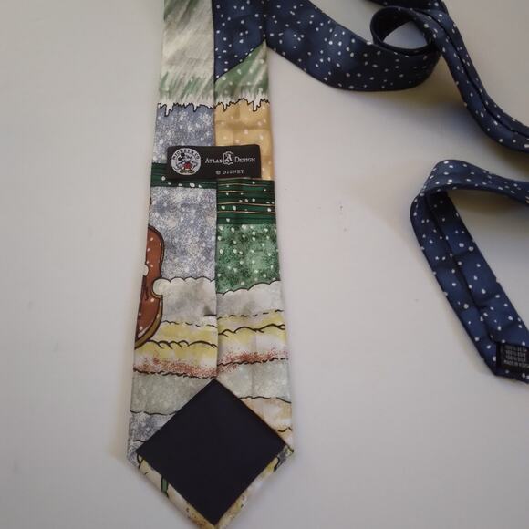 Atlas Design Disney Mickey Mouse Silk Christmas Tie - Picture 3 of 5
